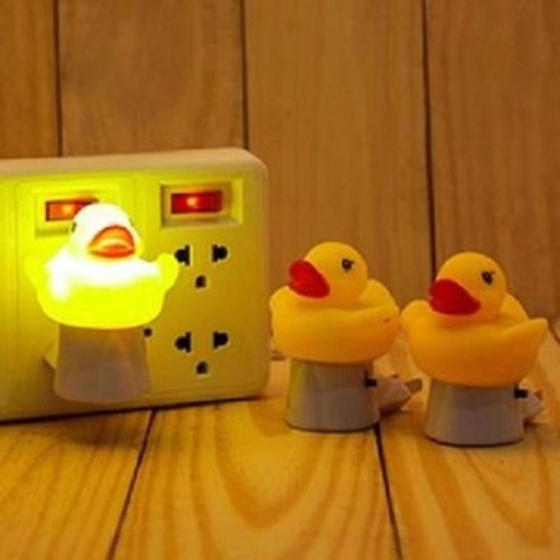 Bảng giá Đèn ngủ con vịt vàng có công tắc (1 cái)