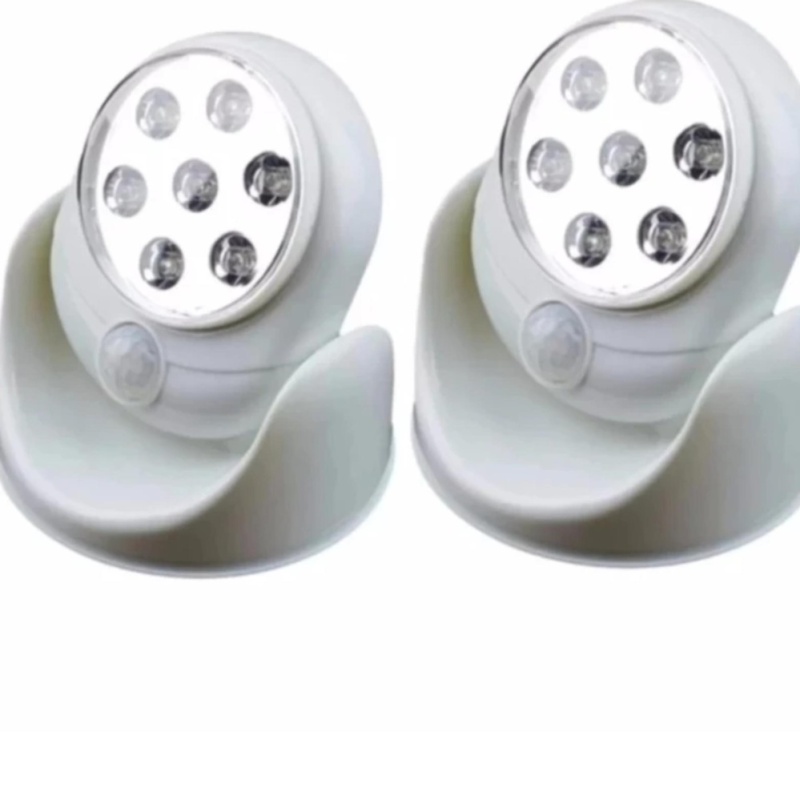 Bảng giá Mua Đèn Xoay 360 Độ Cảm Biến Ánh Sáng Tự Động