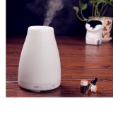 Máy khuếch tán tinh dầu + 1 tinh dầu hoa lài 10ml