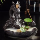Thác Khói Trầm Hương - Thần Long Nhả Khói (nâu) + 5 nụ trầm Việt tự nhiên
