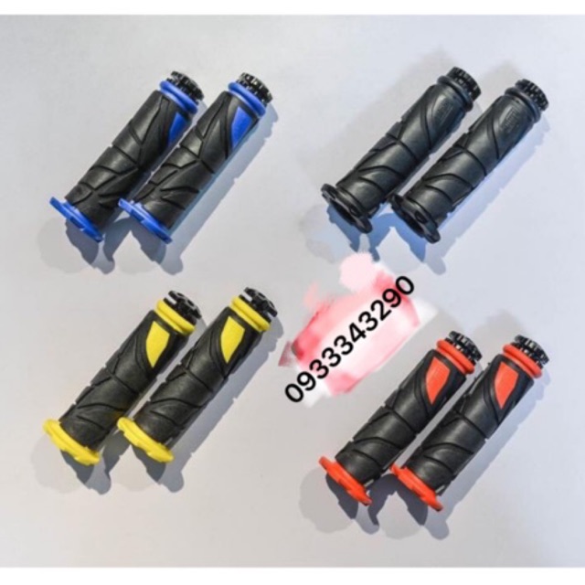 Bao tay xe máy Spider chất xịn có gù, cam kết hàng đúng mô tả, mang tính chất thẩm mỹ cao, lắp gáp dễ dàng, chất lượng đảm bảo