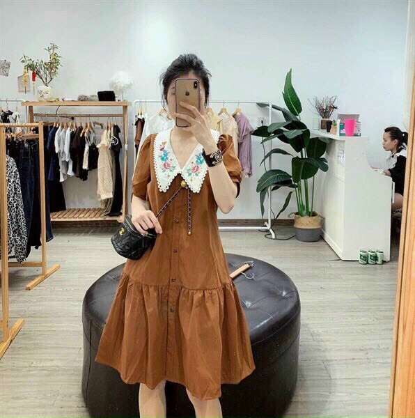 Đầm suông tay phồng lá cổ hoạ tiết hoa lá xinh xắn