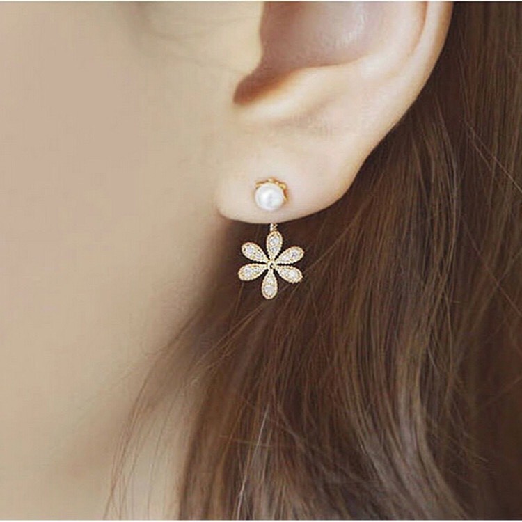 Đôi bông tai nữ bông hoa đính cườm