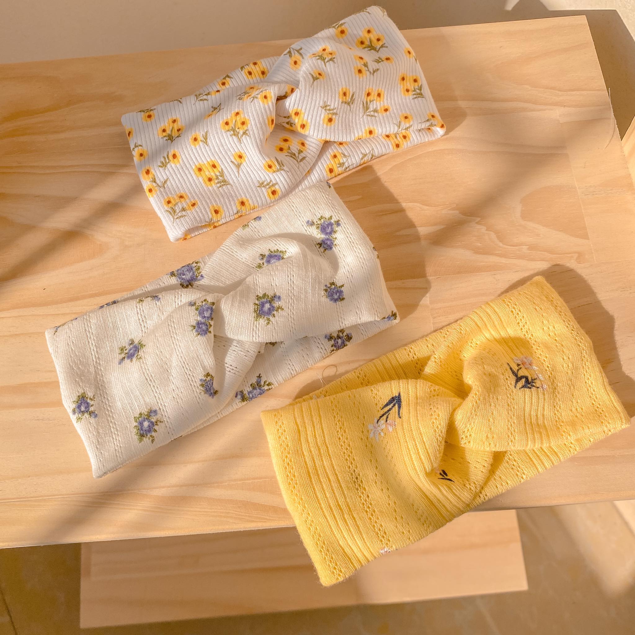 Turban chéo cho bé style Hàn chất vải cotton thông hơi mềm mại