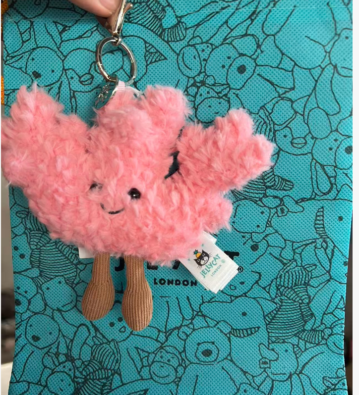 jellycat Mặt dây chuyền có đầy đủ ba nhãn hiệu và một con dấu thép, với các họa tiết Gấu Barcelona, Cà Tím và Bánh Sừng Bò, khiến nó trở thành một món quà hoàn hảo. - 5