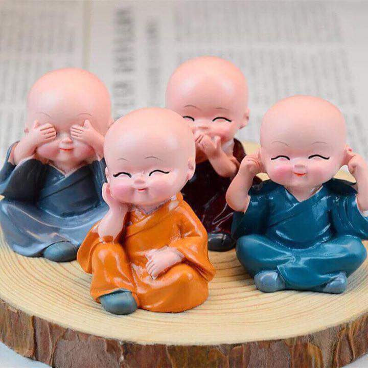 Bộ 4 chú tiểu để xe hơi cầu an