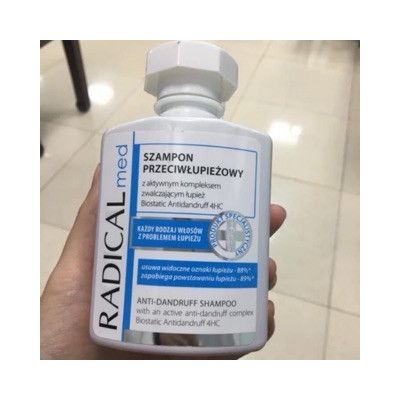 Dầu gội làm sạch và ngăn ngừa gàu Radical Med Anti Dandruff Shampoo 300ml