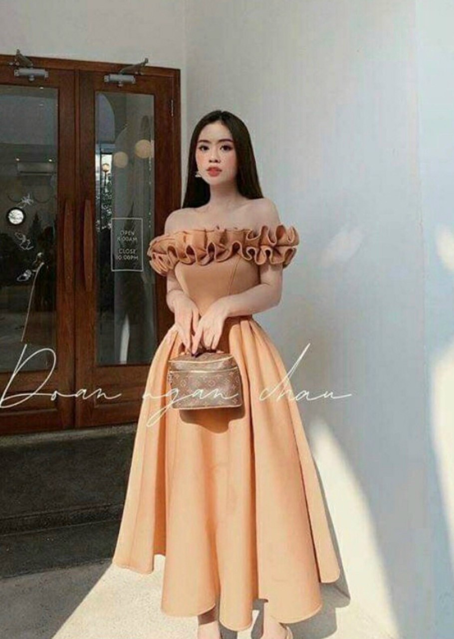 Đầm xòe trễ vai nhúng vai