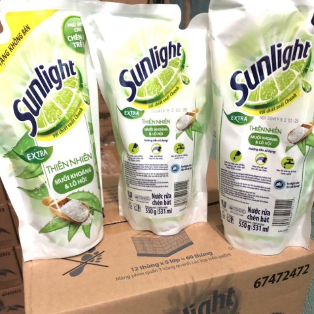 2 bịch nước rửa chén dĩa Sunlight Chiết xuất chanh. 550g, 531ml.