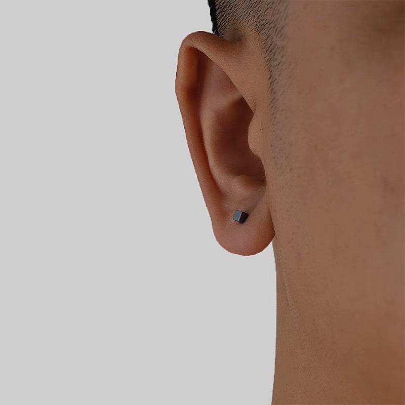 1 chiếc- Bông tai hạt vuông mạ bạc