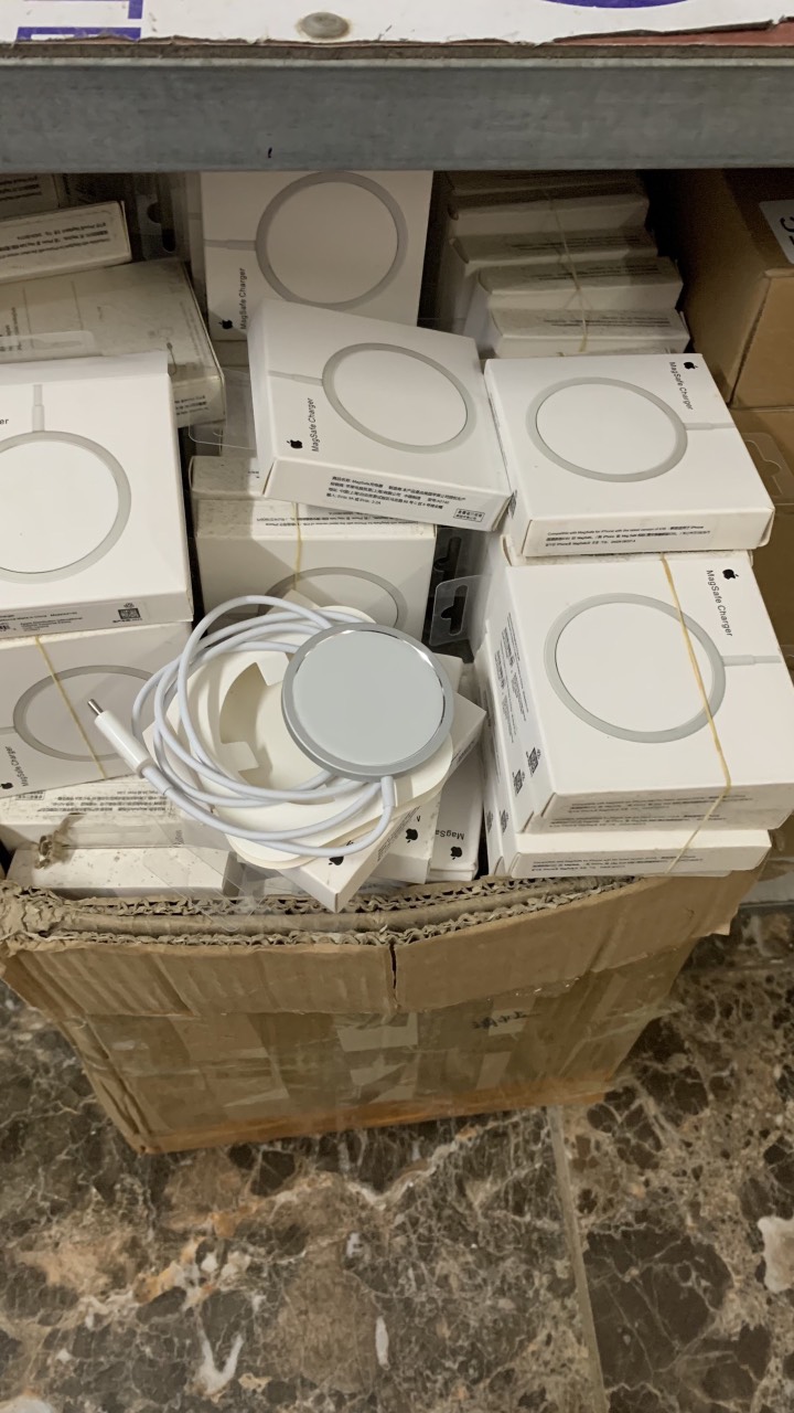 ⚡ SALE SỐC ⚡ Giá sốc ,Sạc không dây dành cho Iphone và đồng hồ appe watch, sạc không dây, sạc nhanh không dây 20w....