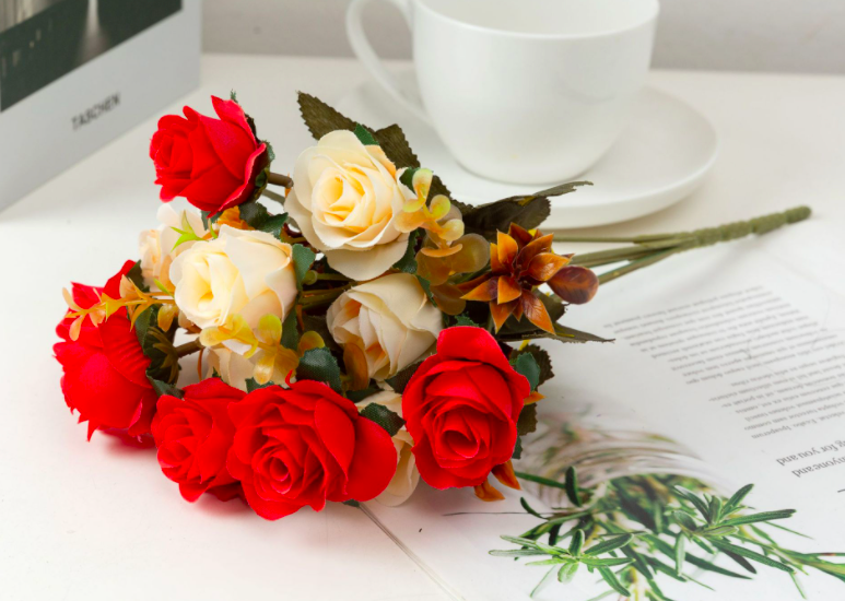 Hoa Hồng hai màu - Hoa giả - Hoa Hồng Châu Âu Trang trí phòng khách, phòng ngủ sang trọng