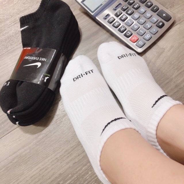 Tất, Vớ Nike Dri Fit cổ thuyền