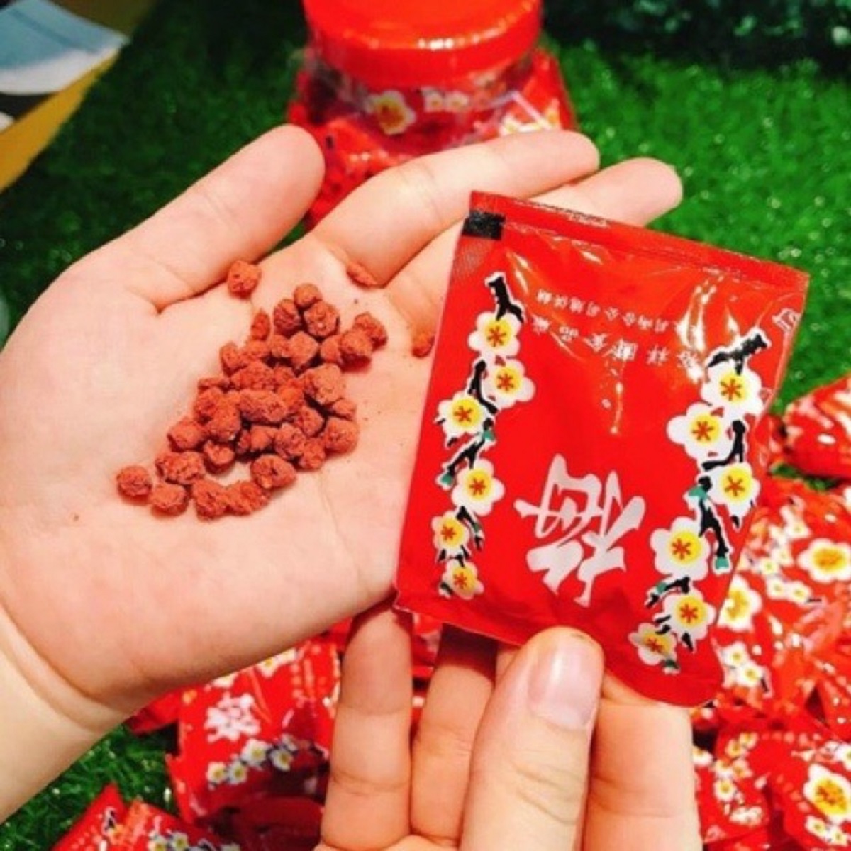 Xí muội hoa mai thái lan - ăn vặt tuổi thơ