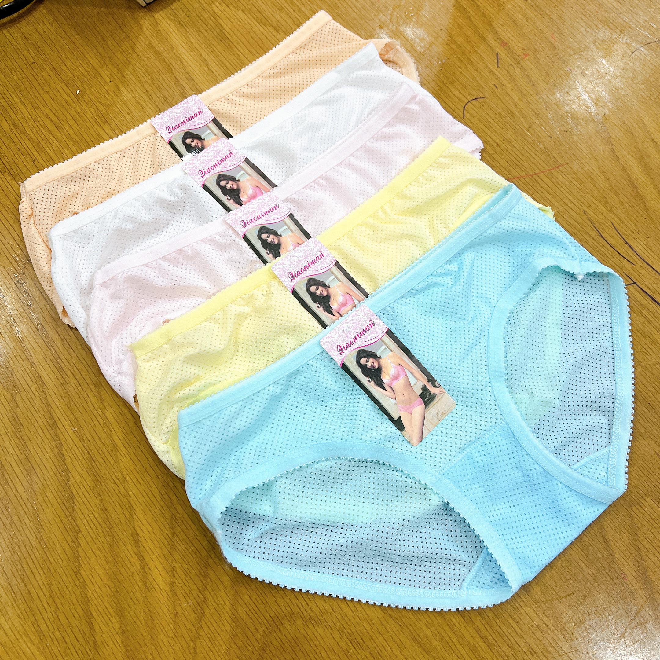 Bộ 5 quần lót nữ su thông hơi - chất liệu mềm mại co giãn tốt (40-52kg) - quần sịp nữ - quần chíp nữ - quần lót học sinh - N06