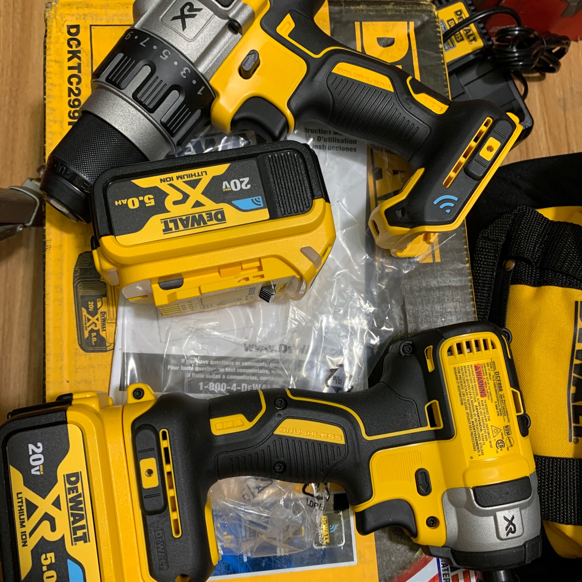 [HCM]Máy khoan pin Dewalt 997 máy khoan pin Dewalt 996