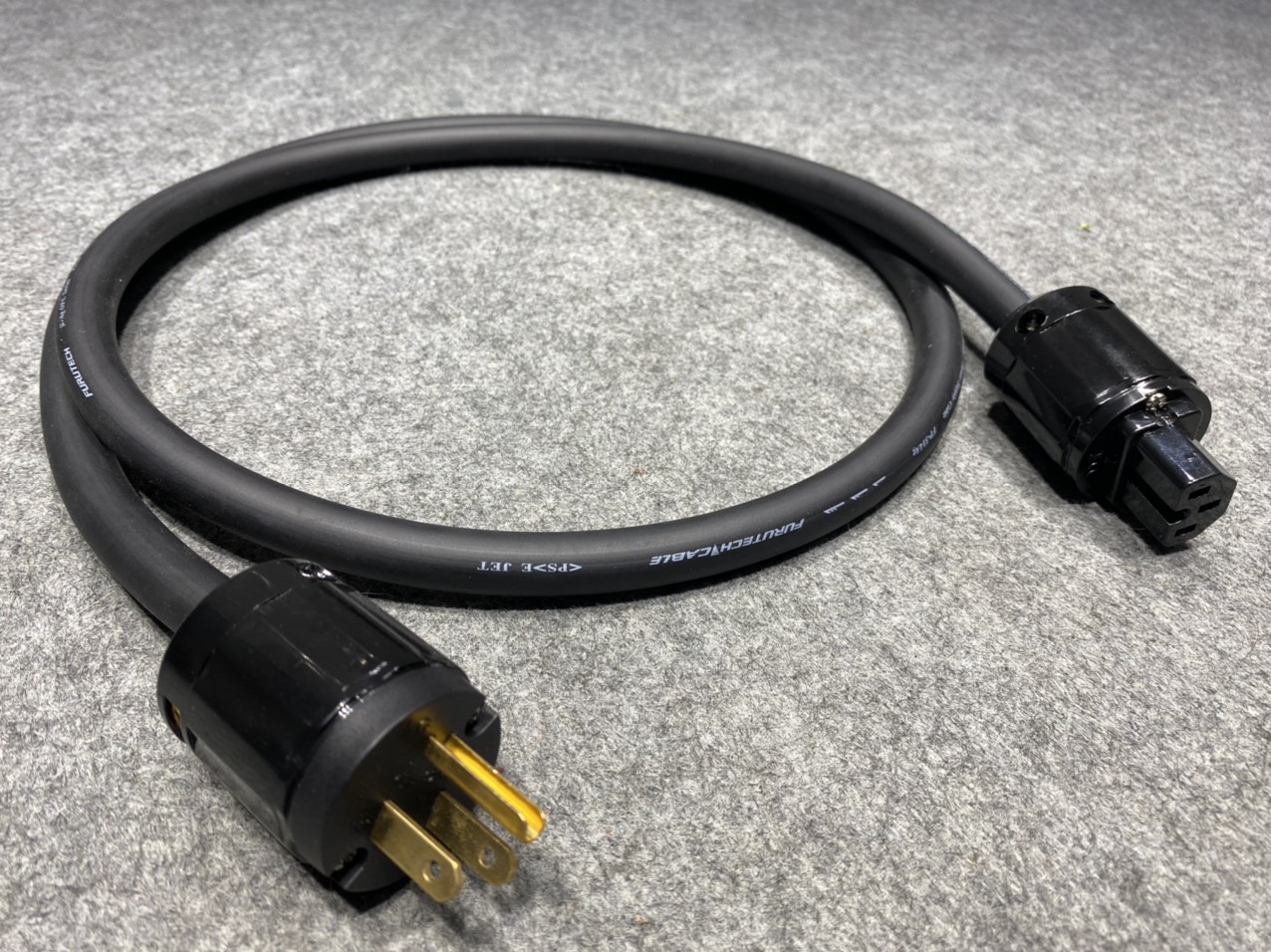 Dây nguồn FURUTECH 314ag của Nhật, Dây dài 1.5m, Dây nguồn chất lượng chính hãng Fururtech, Dây nguồn bãi xịn của Nhật bao chất âm, đều 3 dải, chi tiết sáng