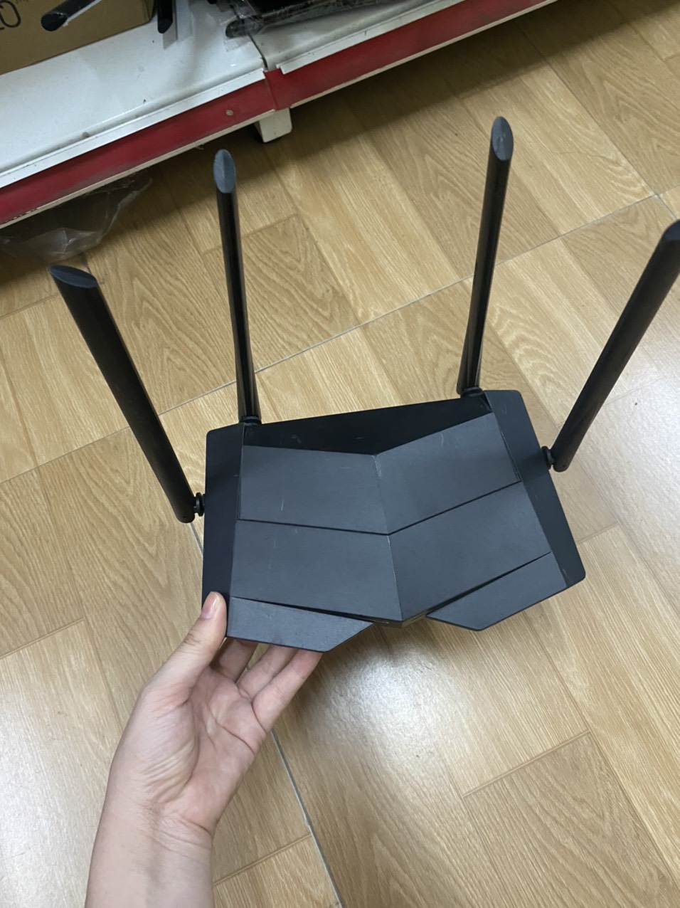 Bộ phát wifi router wifi gigabit tenda ac10 ac1200