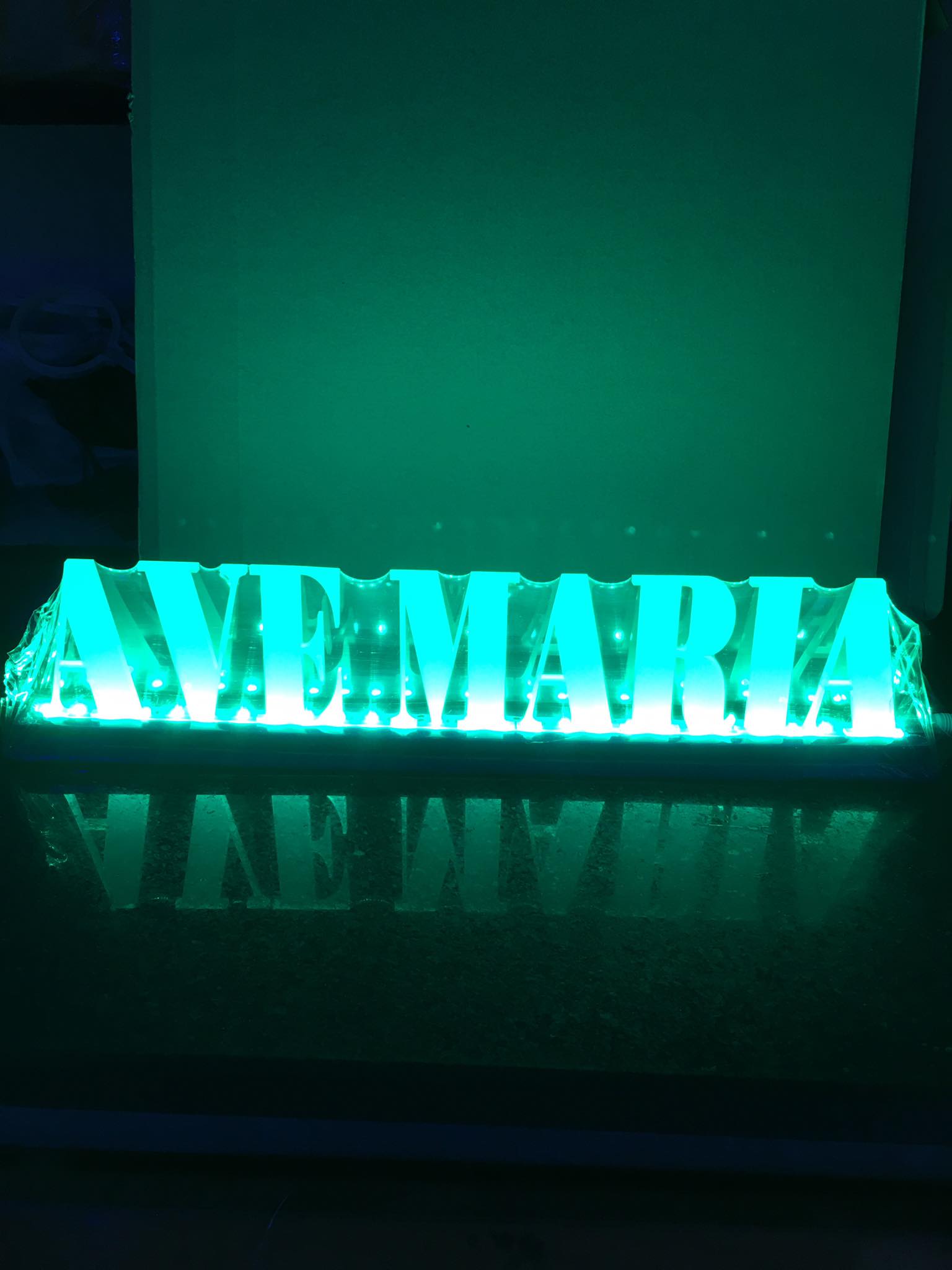 Tranh điện - Đèn led đổi màu - AVE MARIA (chữ in ) kèm nguồn