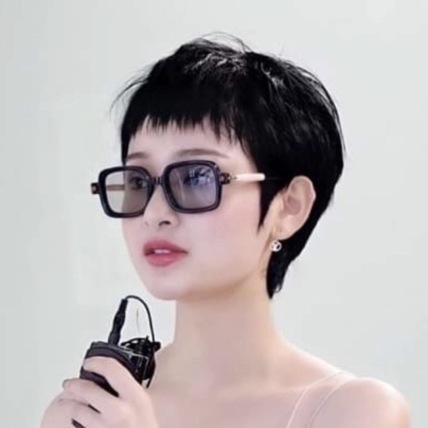 kính thời trang kuboraum chống uv400,thiết kế gọng vuông thời trang cá tính,dành cho cả nam và nữ. 3 kính thời trang kuboraum chống uv400,thiết kế gọng vuông thời trang cá tính,dành cho cả nam và nữ. 3