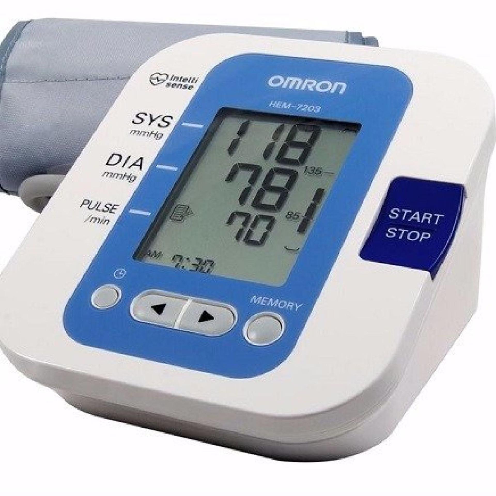 Khám bệnh bằng máy đo huyết áp , Khám tim mạch ở đâu - Máy đo huyết áp OMRON an toàn - chính xác - hàng cao cấp - giá rẻ - uy tín - chất lượng - BH uy tín 1 đổi 1 bởi Bách Hóa HT