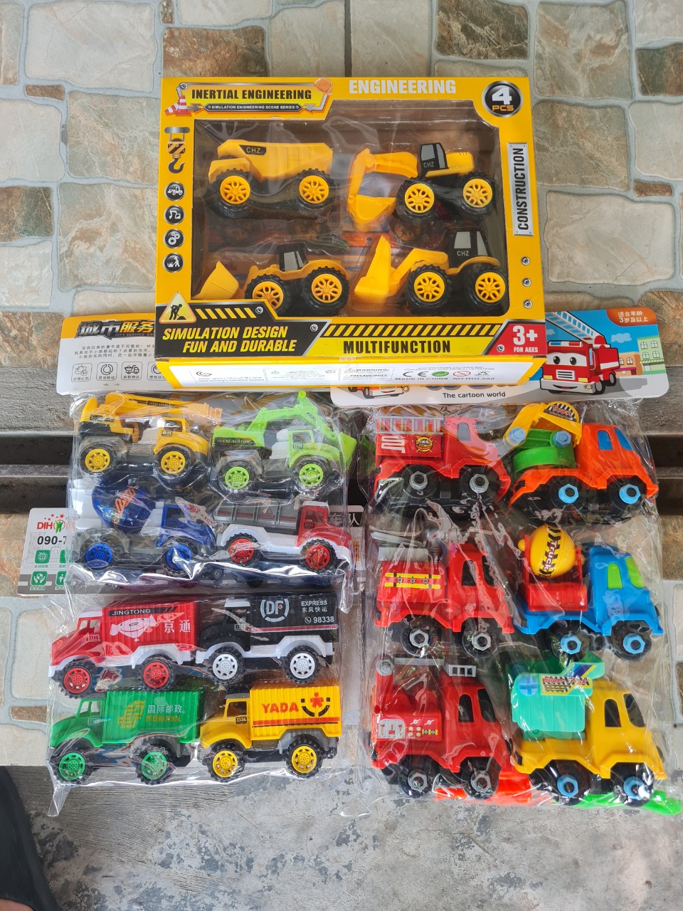 Construction vehicle toys Set of 6 construction vehicles