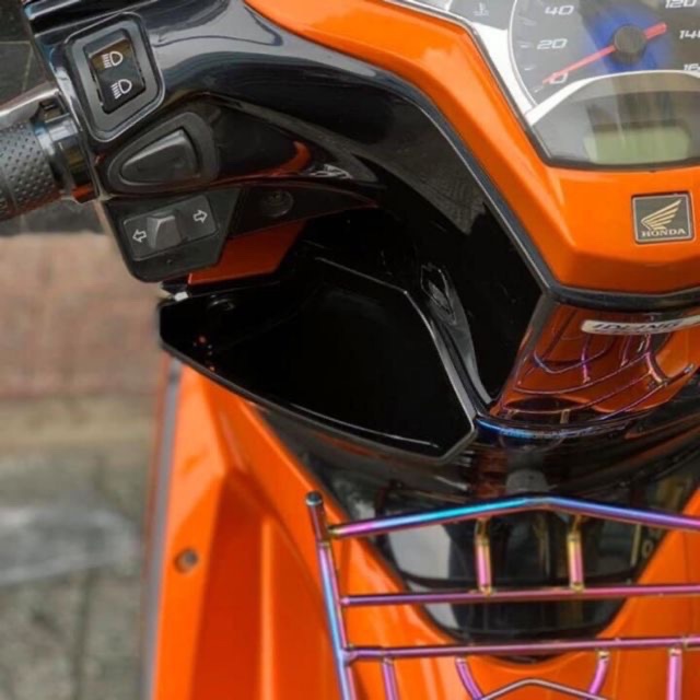 Hộc đựng đồ air blade 125 ab 125 đời 2013-2015 -khói