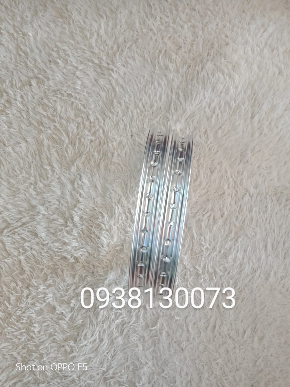 CẶP NIỀN NHÔM BANZAI THÁI LAN BẢN 1,4 VÀ 1,4 VÀ CÂM INOX OSAKI GẮN ĐƯỢC CÁC DÒNG XE MÁI AE QUAN TÂM SẢN PHẨM VUI LÒNG LIÊN HỆ QUA SỐ ĐT IN TRÊN SẢN PHẨM