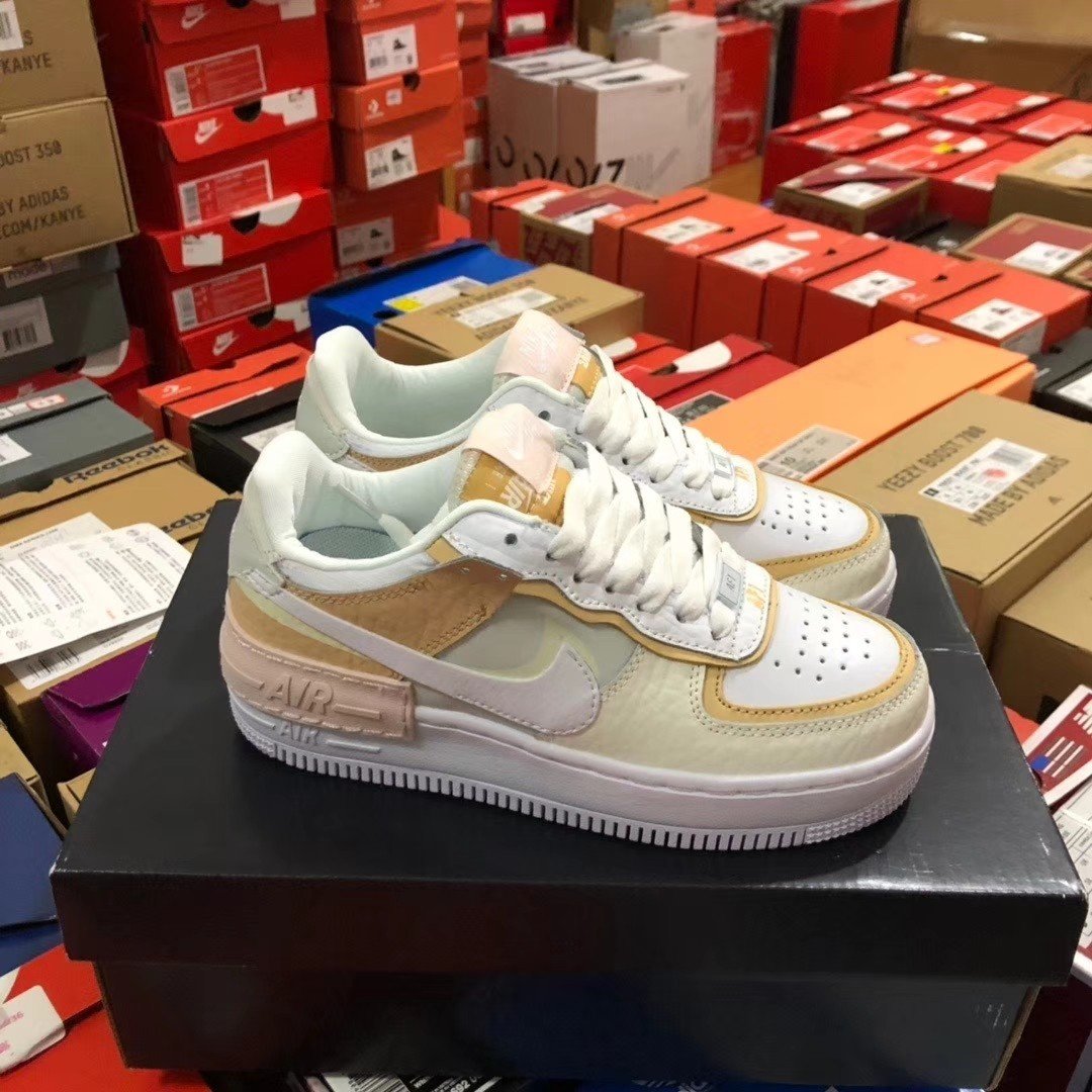 Giày chạy bộ/Gym/Sneakers - Air Force 1 màu Kem Nâu Hoa Cúc 36-39 bản da nhăn xịn