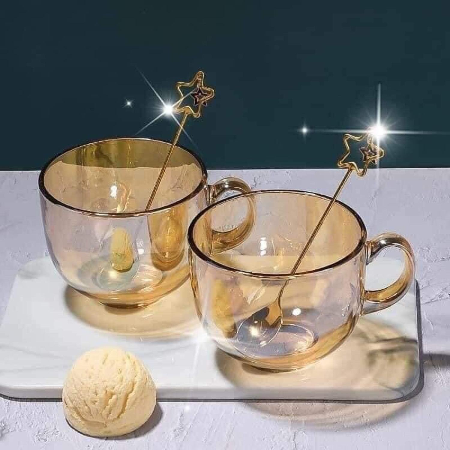 Cốc thuỷ tinh màu hổ phách có tay cầm