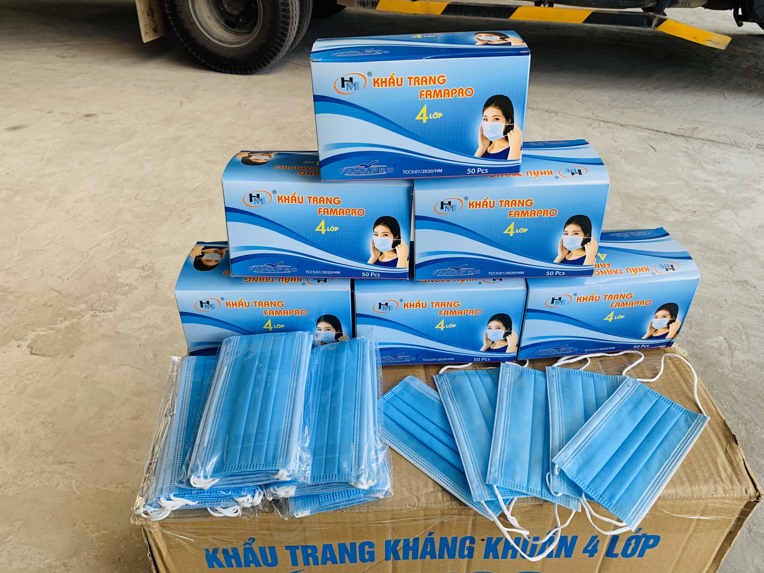 khẩu trang y tế 4 lớp hộp 50 cái Kháng Khuẩn Ngăn Ngừa Virus Khói Bụi Đạt Tiêu Chuẩn ISO Và Kiểm Định Bộ Y Tế