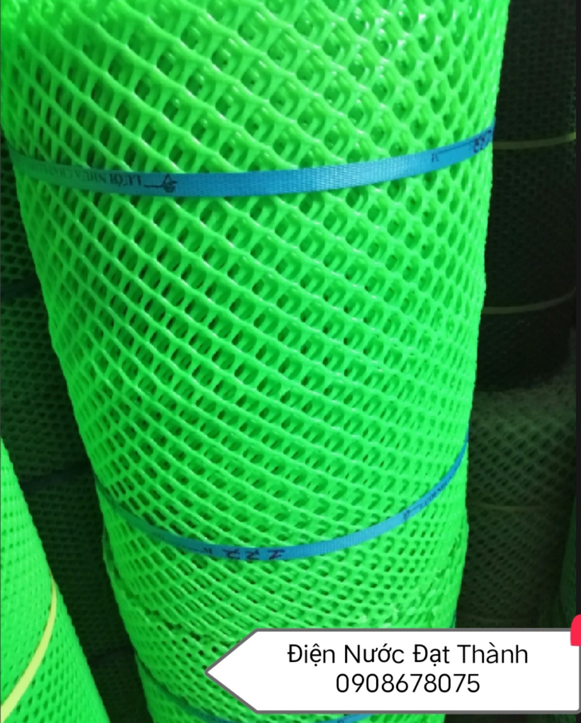  Lưới Nhựa Lót Sàn Màu Xanh Làm Chuồng Trại Hàng Rào Nuôi Gà Vịt,..... Khổ 50cm và 1m 