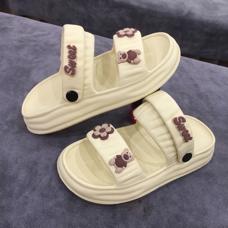 Dép Sandal Quai Hậu Nữ Hình Gấu Kiss Sweet Quai Nhún Siêu Xinh đế 3cm chất liệu eva kiểu ulzzang