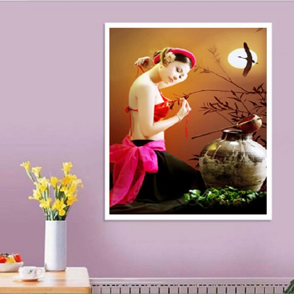 Tranh đính đá Thiếu nữ dưới trăng 50x64cm - chưa đính