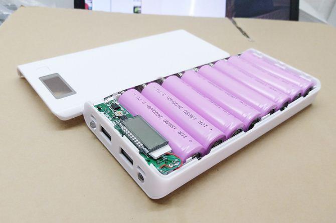 Khung 8 pin sạc dự phòng 30.000mAh dùng pin laptop 18650 (Trắng, chưa pin)