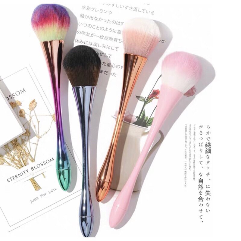 Chổi Phủi Bụi Nails cán dài sang trọng -phụ kiện nails minh anh