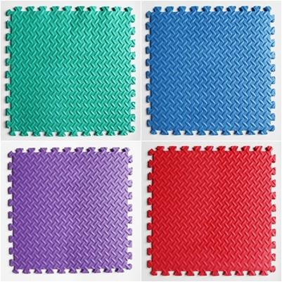 Bộ 4 tấm xốp trải sàn Âu Lạc, có vân chống trơn, kích thước 1 tấm 60 x 60 cm
