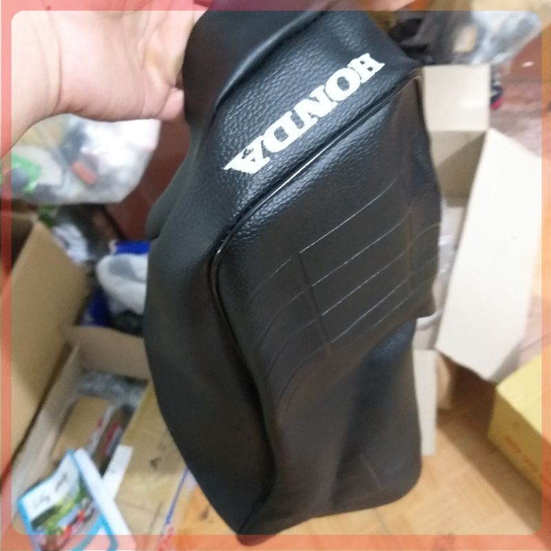 Vỏ yên xe dream 3