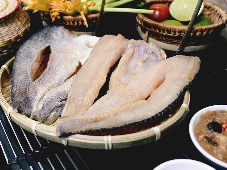 [HCM]Khô Cá Lóc Bà Giáo Khỏe 55555 gói 500gr đặc sản Châu Đốc Không sử dụng hóa chất phẩm màu độc hại