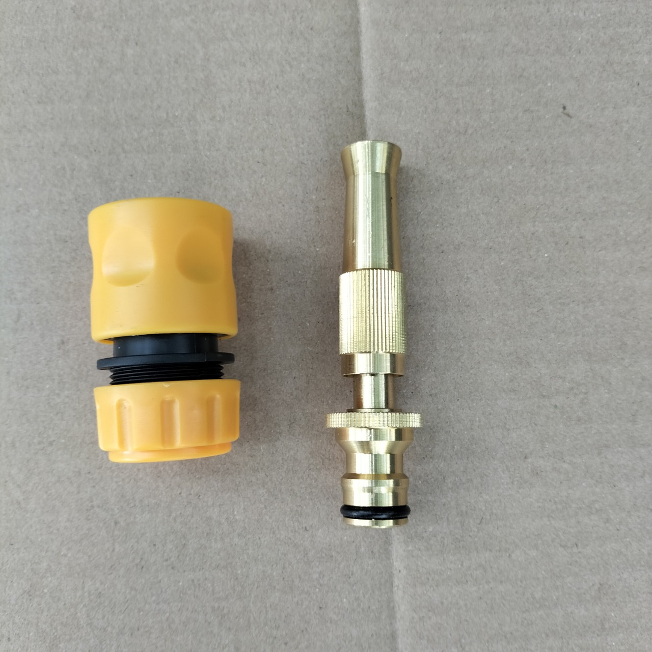 Bộ Đầu vòi xịt tăng áp lực nước có chỉnh chế độ nước