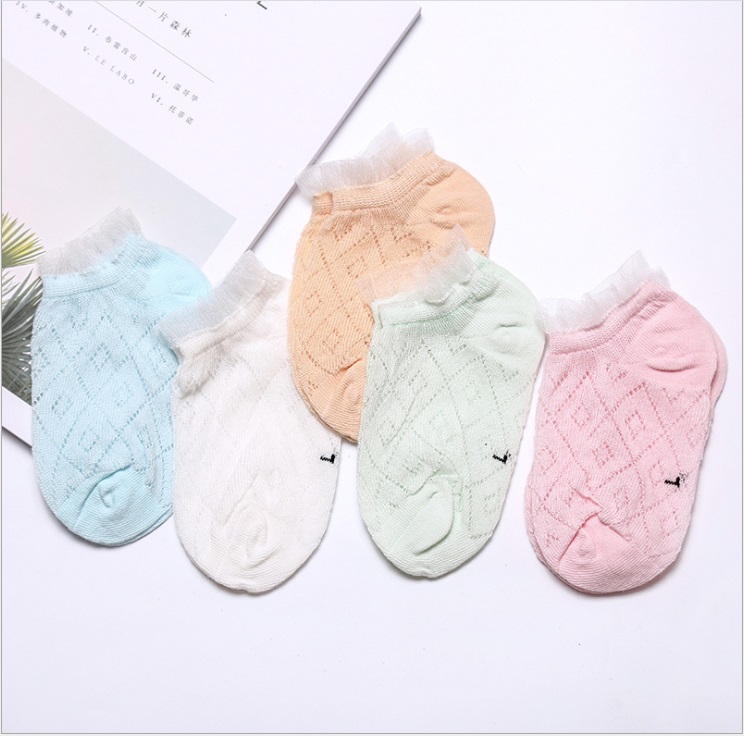 Tất lưới cổ ngắn cho bé gái