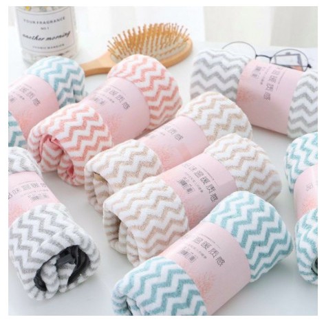Khăn mặt lông cừu cao cấp xuất Hàn 30x50cm - Giao màu ngẫu nhiên - khăn kẻ ngang - KM32