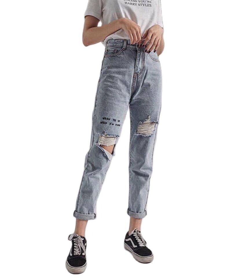 [HCM]QUẦN JEANS NỮ BAGGY LỬNG RÁCH GỐI HOẠ TIẾT CHỮ LƯNG CAO ĐÔNG PHƯƠNG FASHION HOẶC ÁO THUN TRƠN NGẪU NHIÊN
