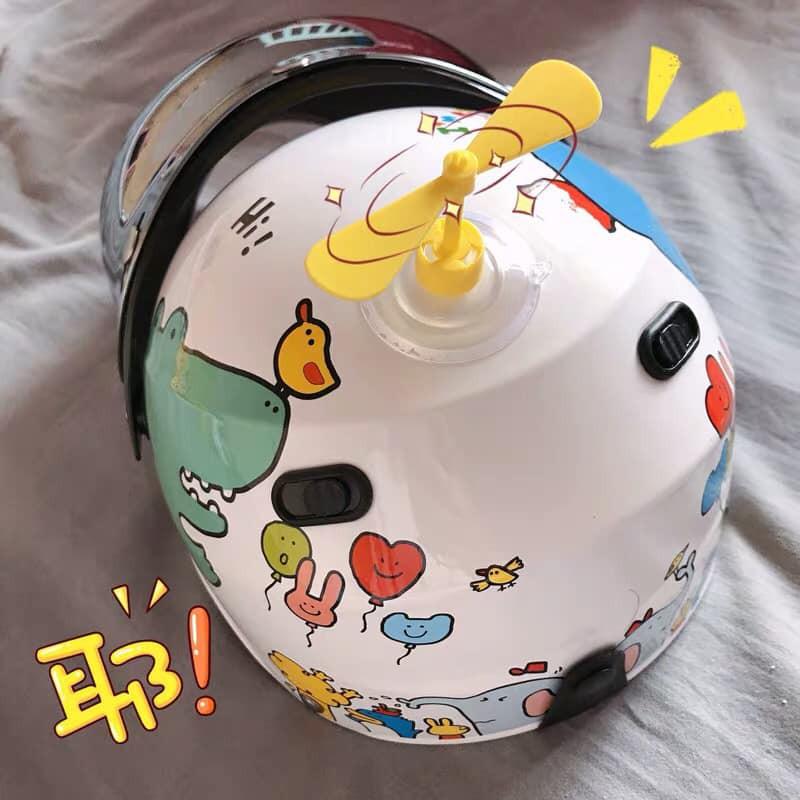 [HOT TREND 2019] Chong chóng Doraemon gắn nón bảo hiểm siêu dễ thương