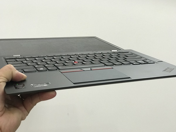 Laptop thinkpad x1 cardbon core i5 6300u ram 8gb ssd 256gb 14 inch full hd