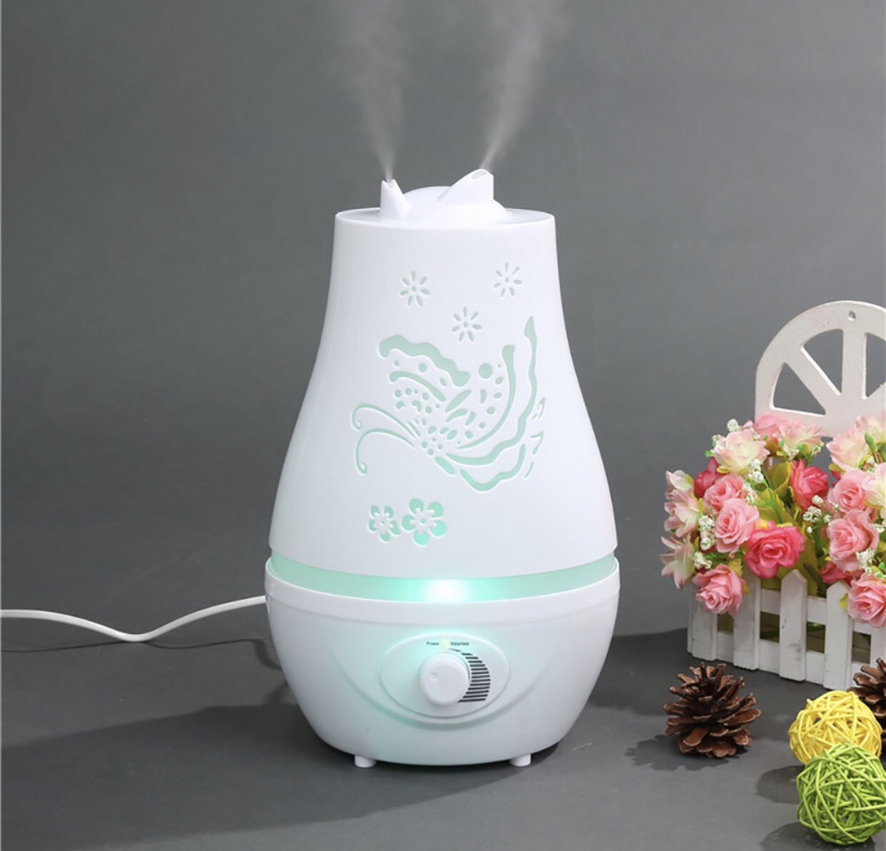 (TẶNG TD SẢ) MÁY KHUẾCH TÁN TINH DẦU HỒ ĐIỆP ĐÁY TRÒN PHUN 2 VÒI CỰC MẠNH/2200ML