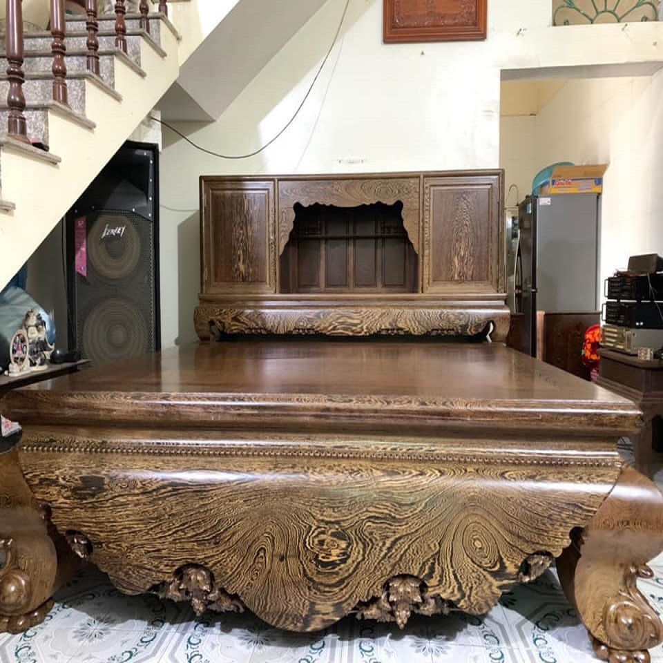 Sập Đại Chân Quỳ Dạ Cá Trơn Gỗ Mun Đuôi Công