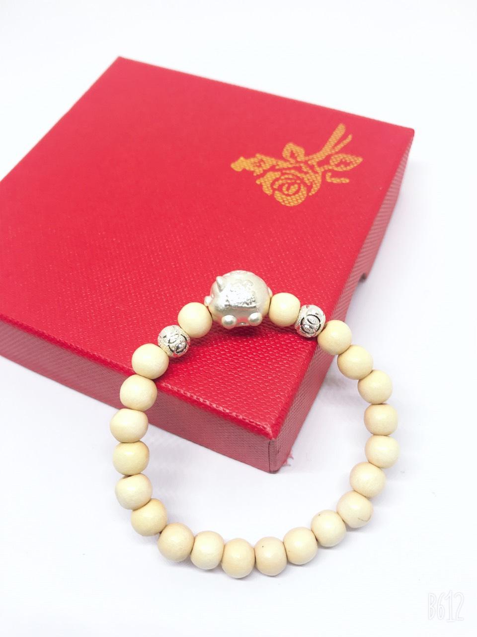 Vòng dâu tằm cho bé yêu 2019