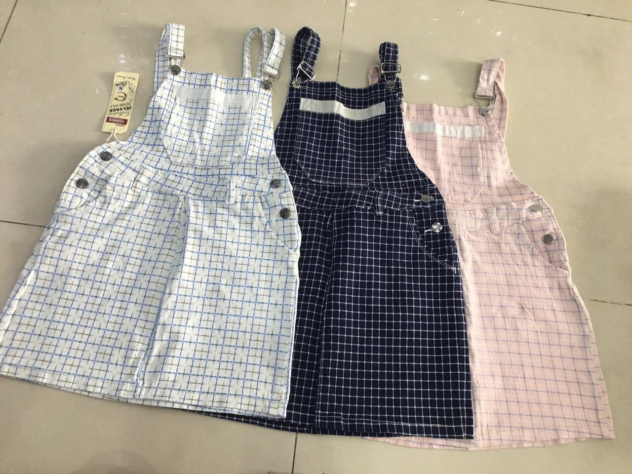 Váy yếm kaki nữ chance