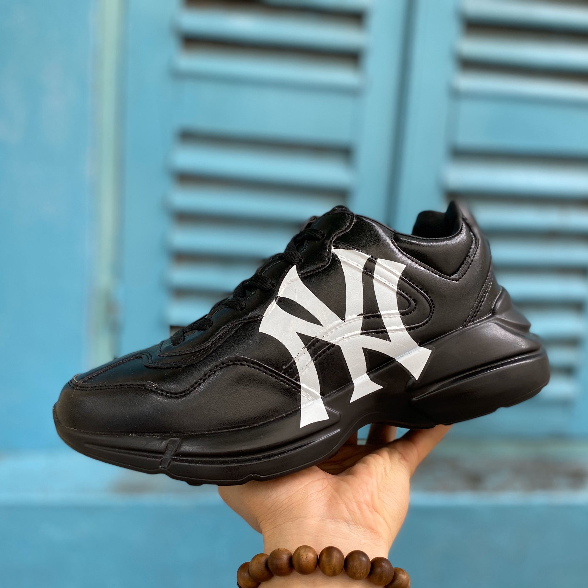 Giầy sneaker NY đen phối trắng, sản phẩm cam kết hàng đúng mô tả, chất lượng đảm bảo, an toàn đến sức khỏe người sử dụng